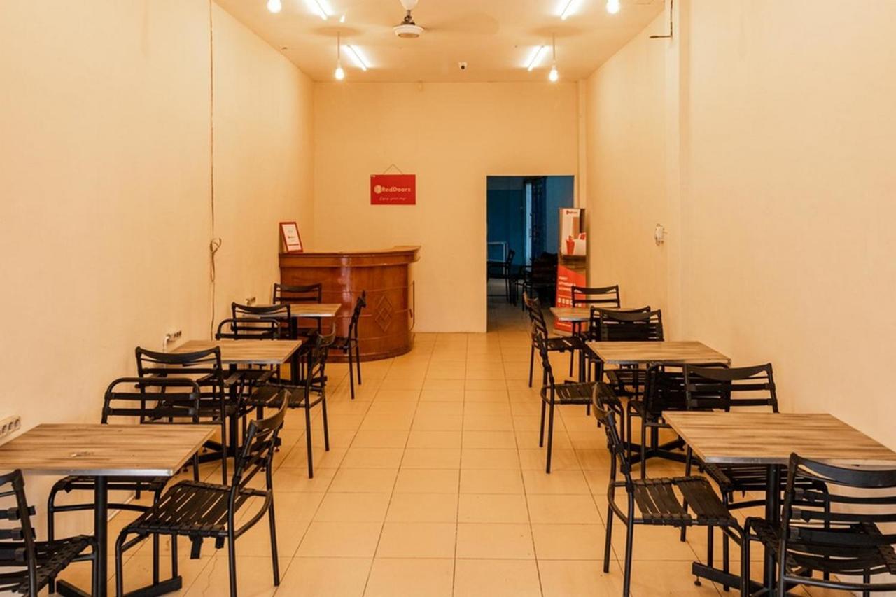 Reddoorz Syariah @ Jalan Setiabudi Medan 3 Exterior photo